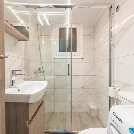 West Apartment *